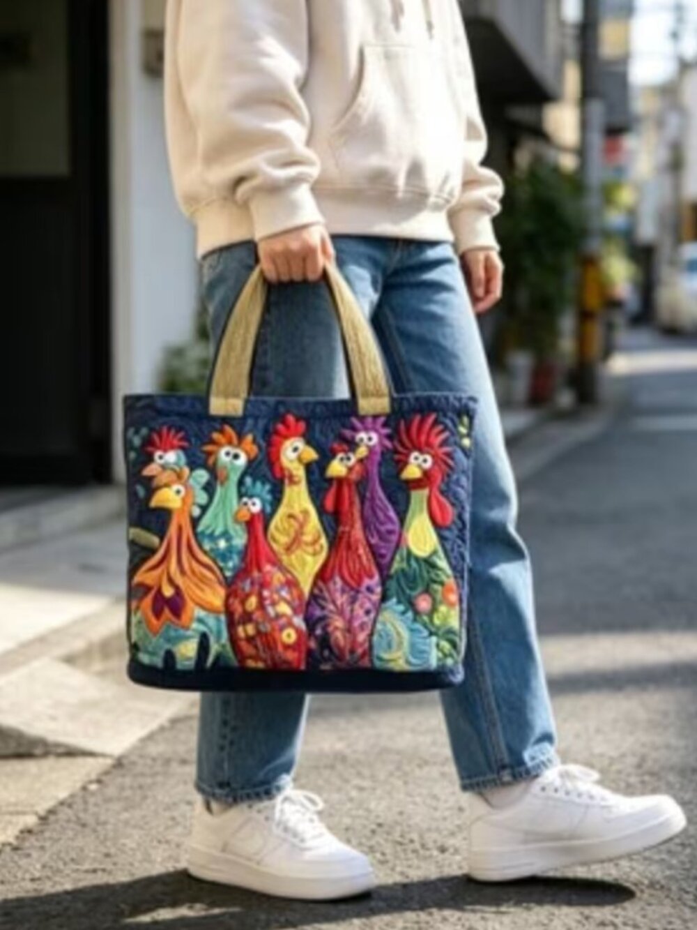 NNWT Colorful Quilted Chicken Tote Bag Whimsical Hen Printed Pattern Handbag - Picture 4 of 5
